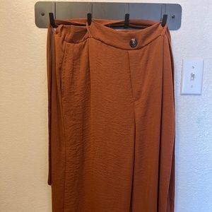 Relaxed fit dress pants